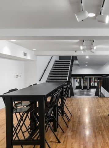 Calgary venues: The Pioneer on 8th